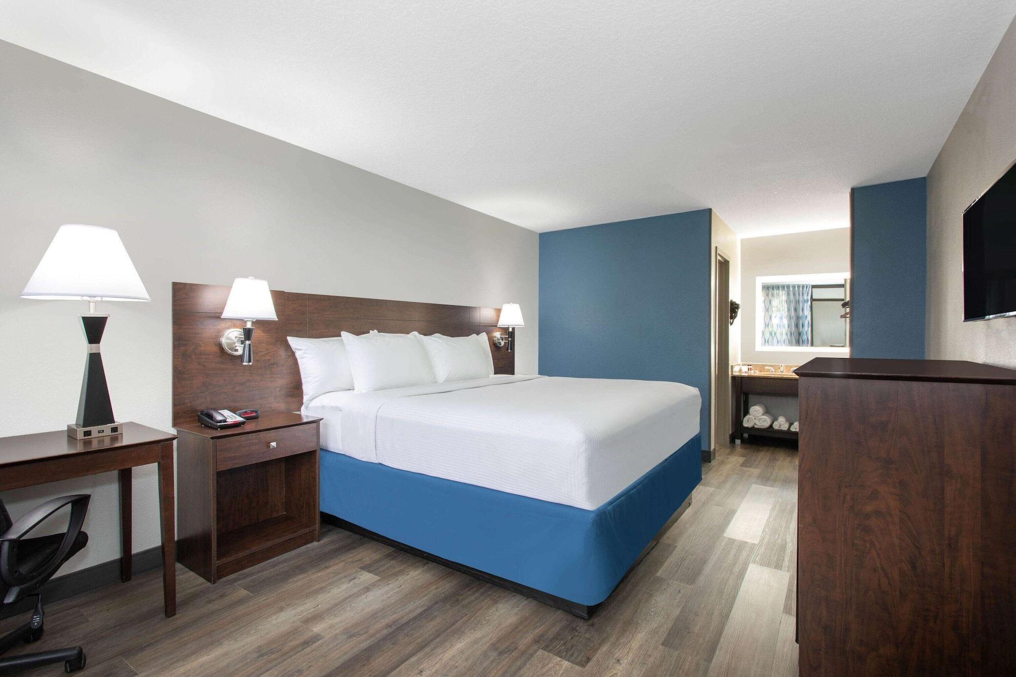 Hotel Days By Wyndham Orlando Conv. Center/international Dr 2*