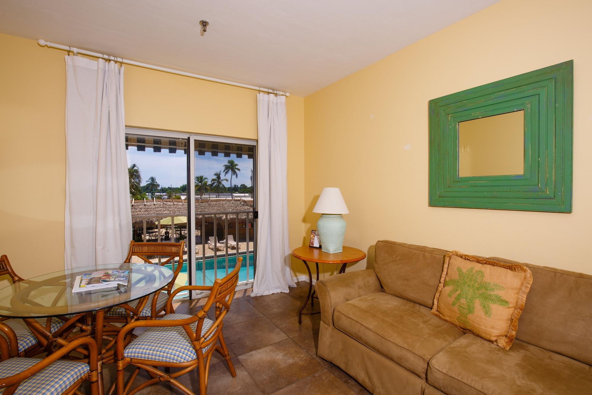 Garden Hotel 3*