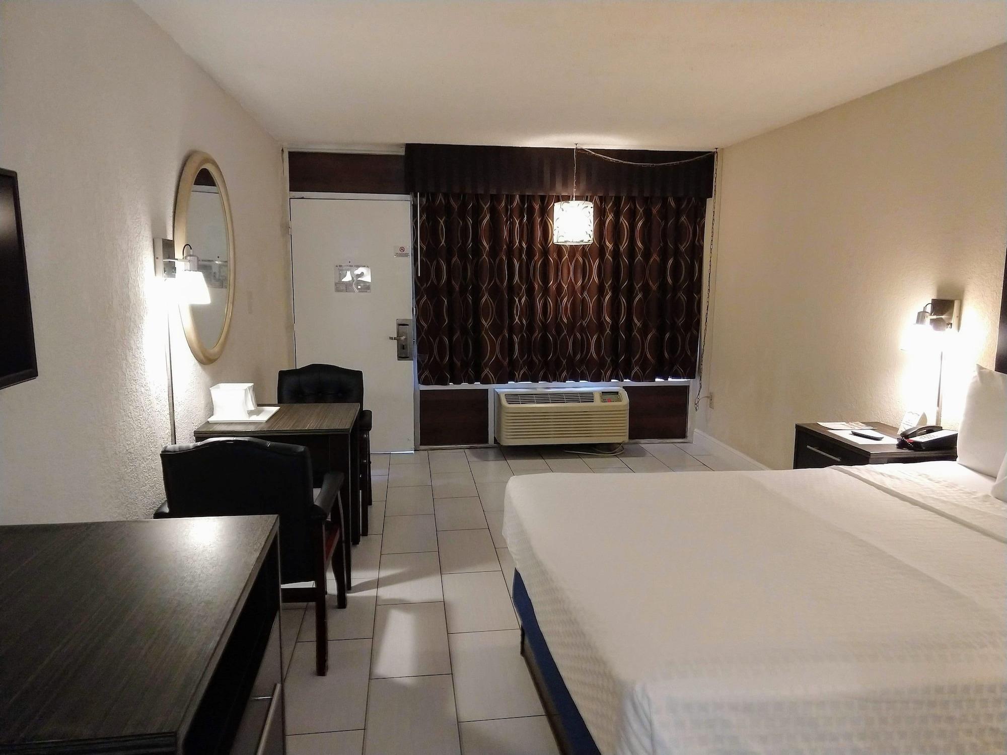 Hotel Red Carpet Airport Lauderdale 2*