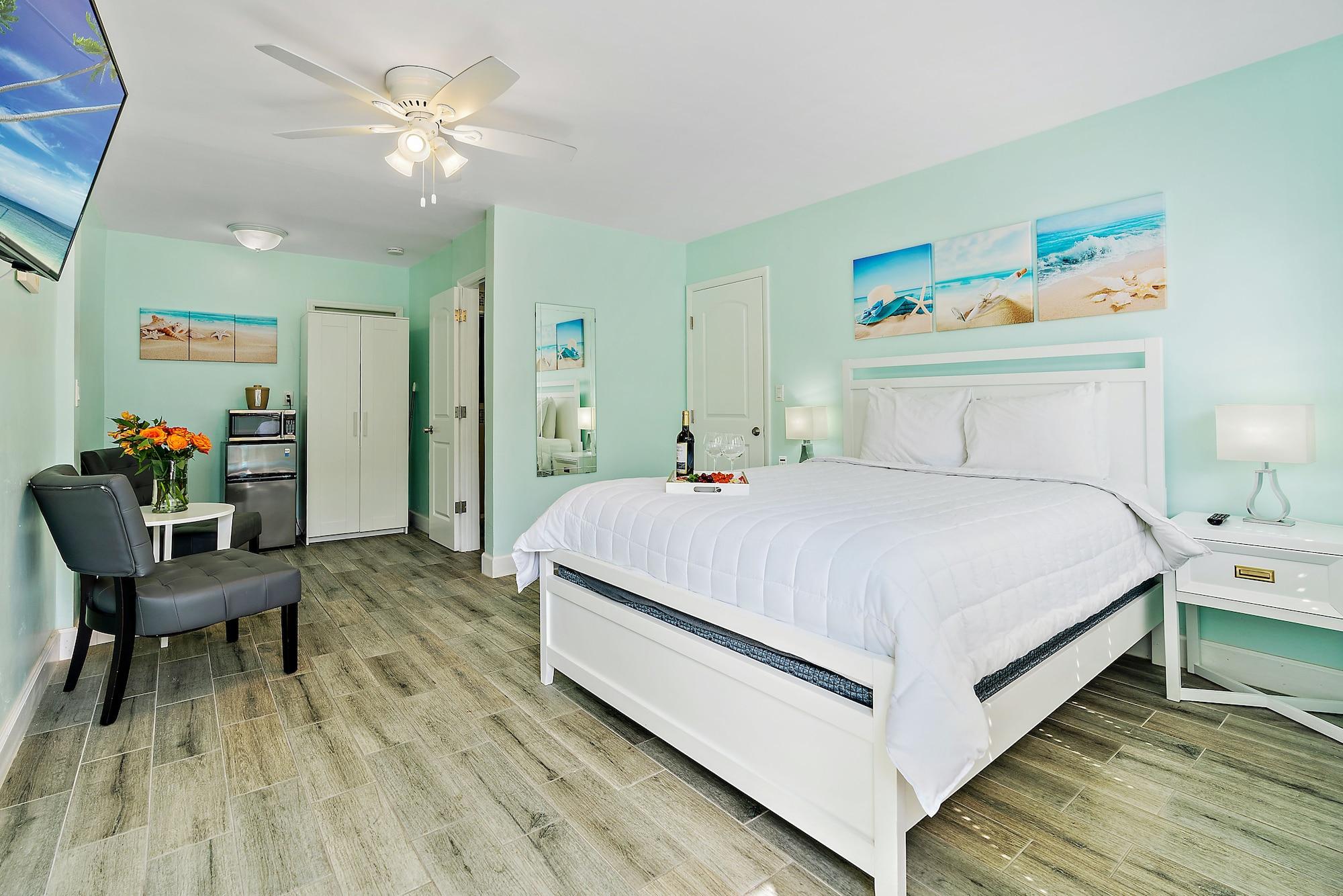 Beachside Boutique Hollywood