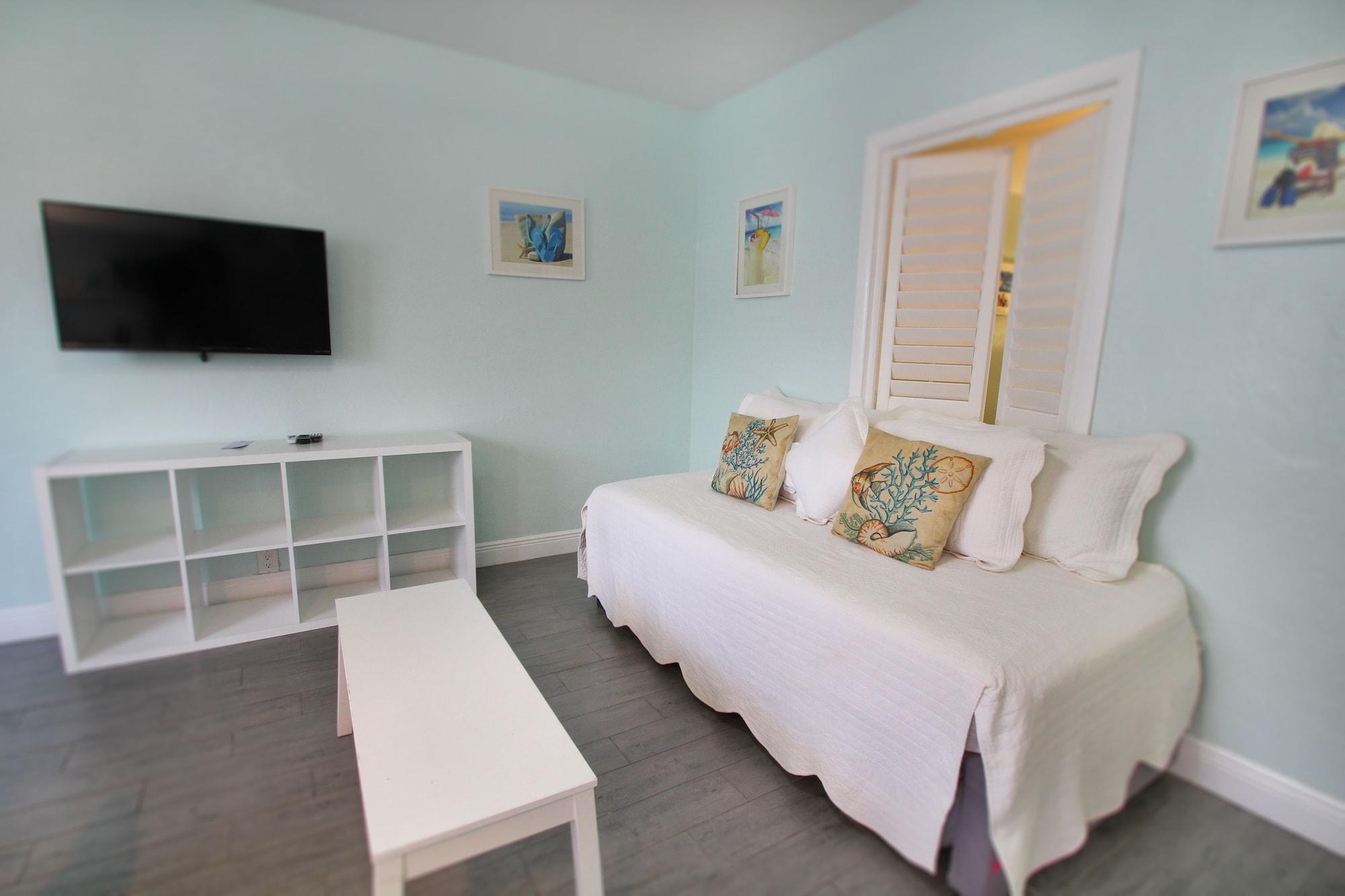 Beachside Boutique Hotel 3*