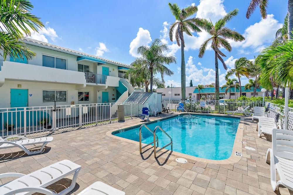 Hotel Beachside Boutique 3*