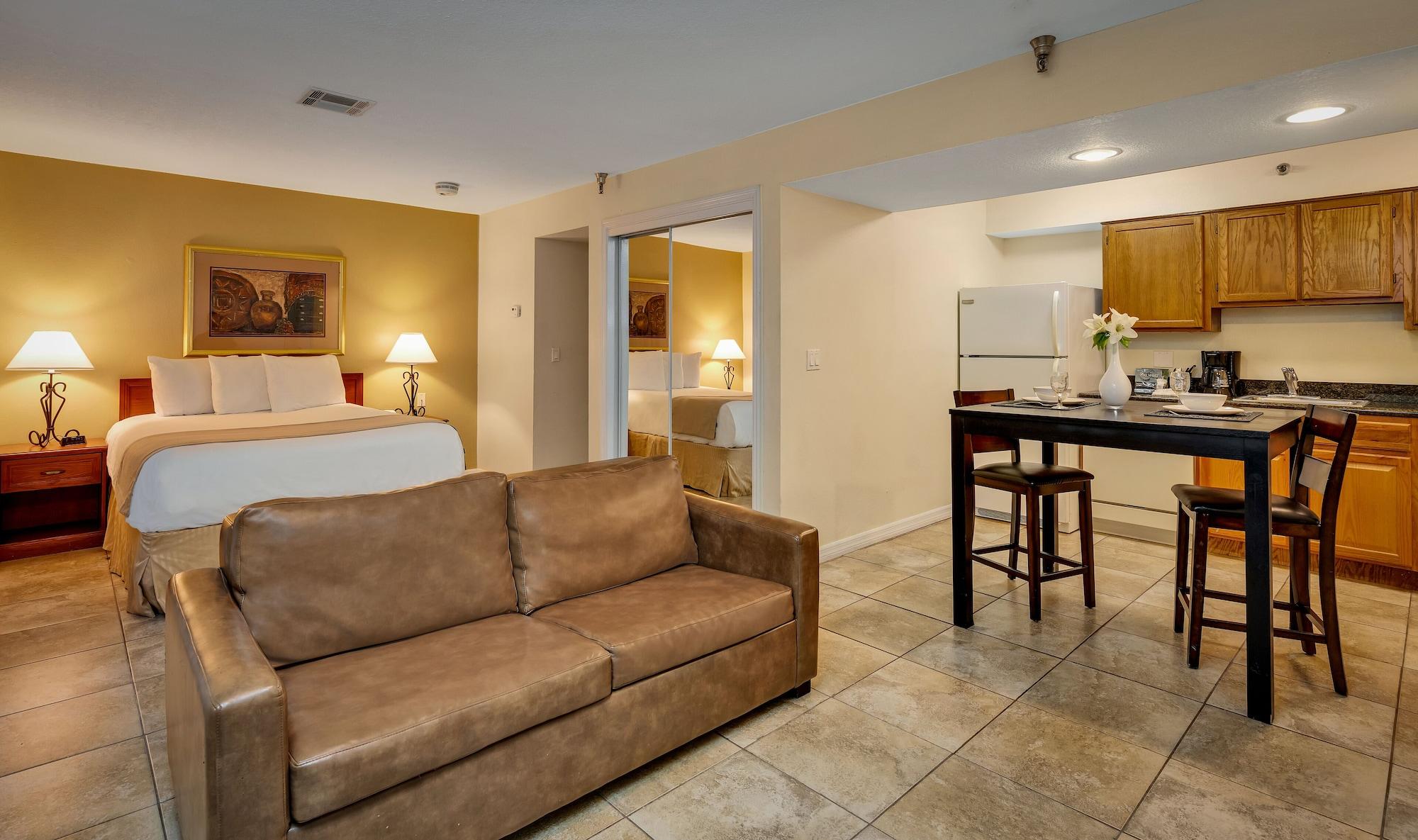 Chase Rocky Point Hotel 3*