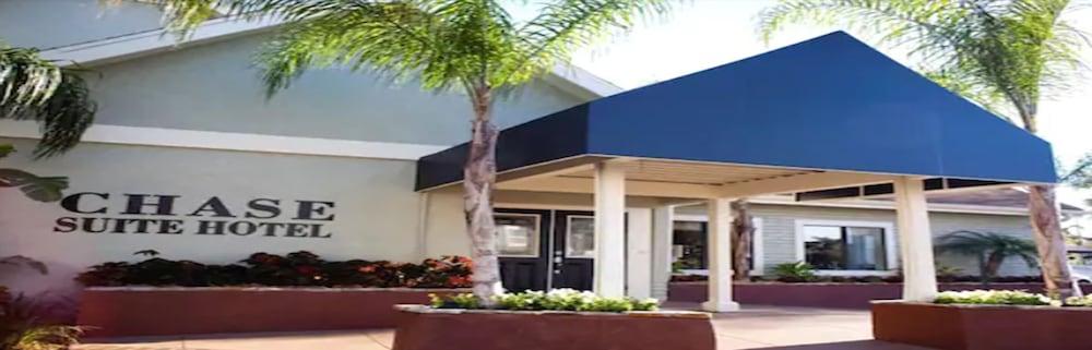 Hotel Chase Rocky Point 3*