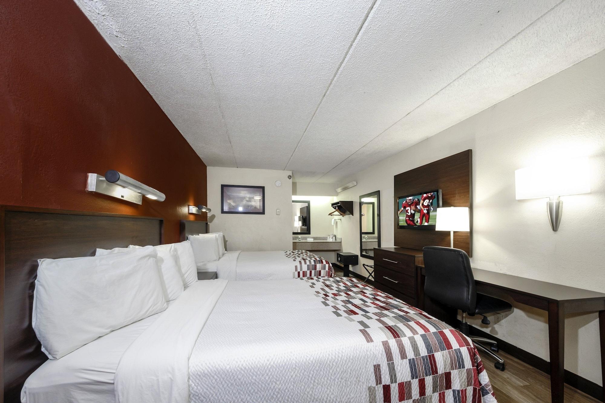 Red Roof - Brandon Motel