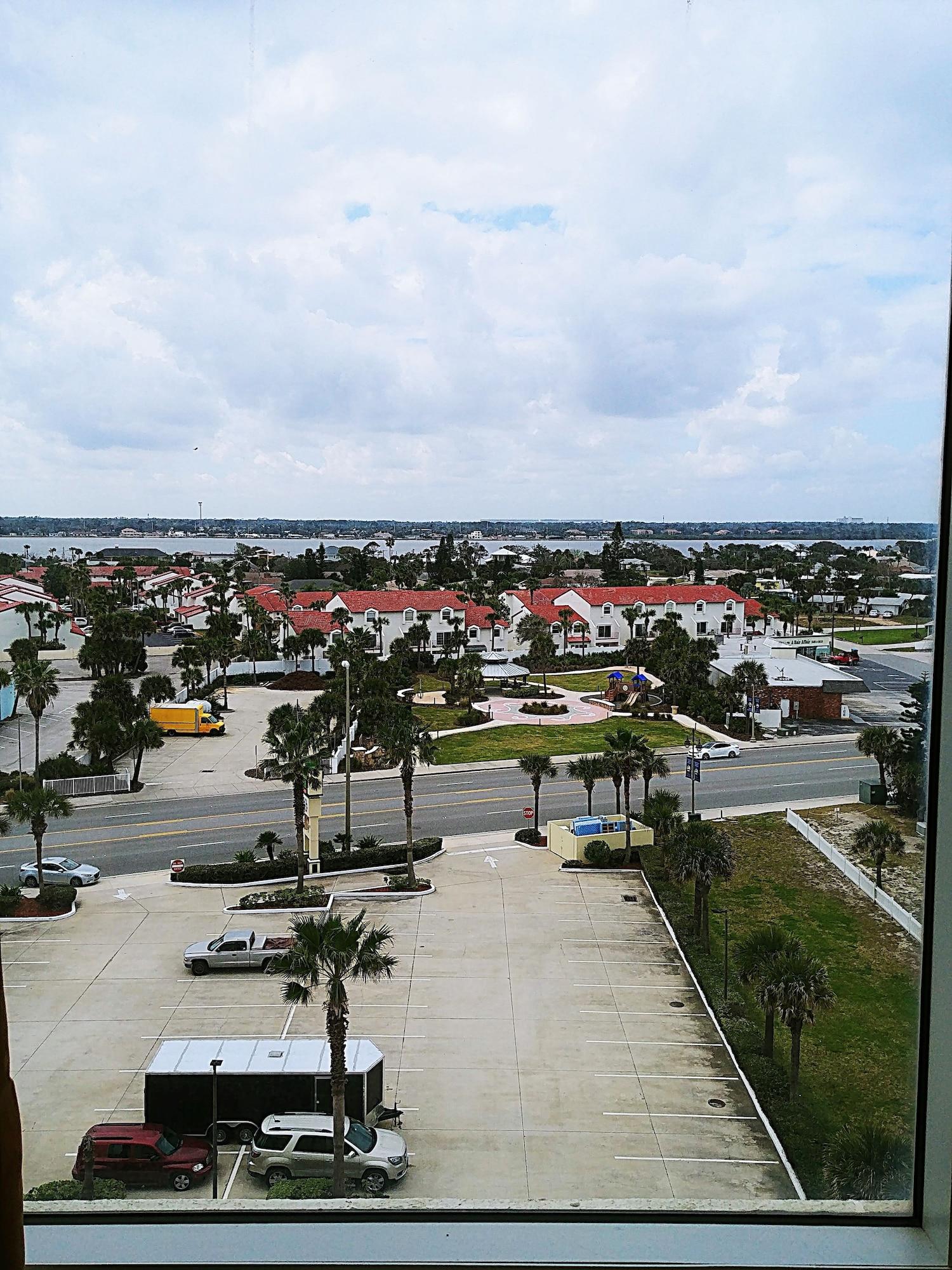 Emerald Shores - Daytona 2* Daytona Beach