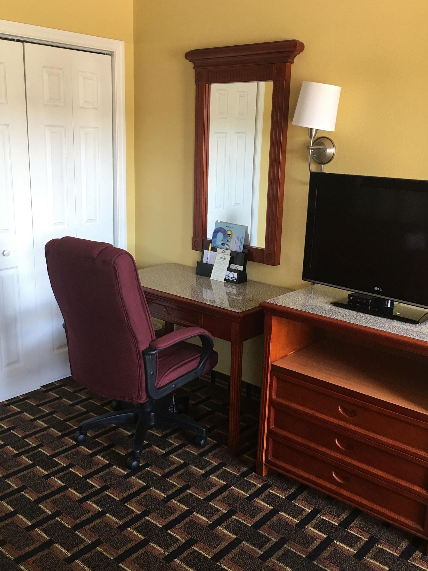 Motel Days By Wyndham Orange City/deland