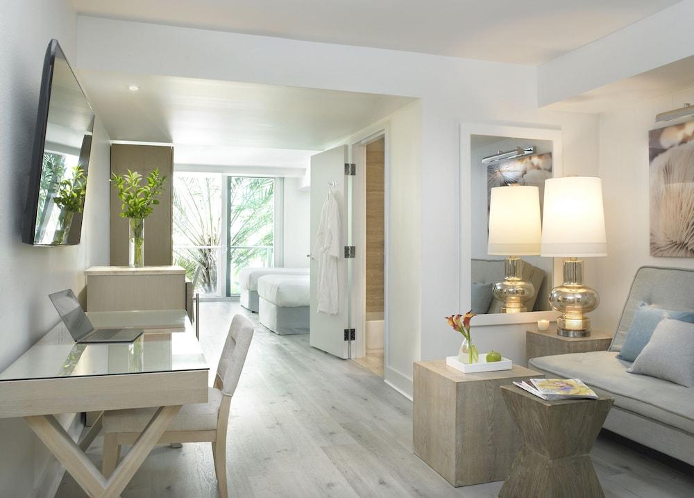 Grand 4* Surfside