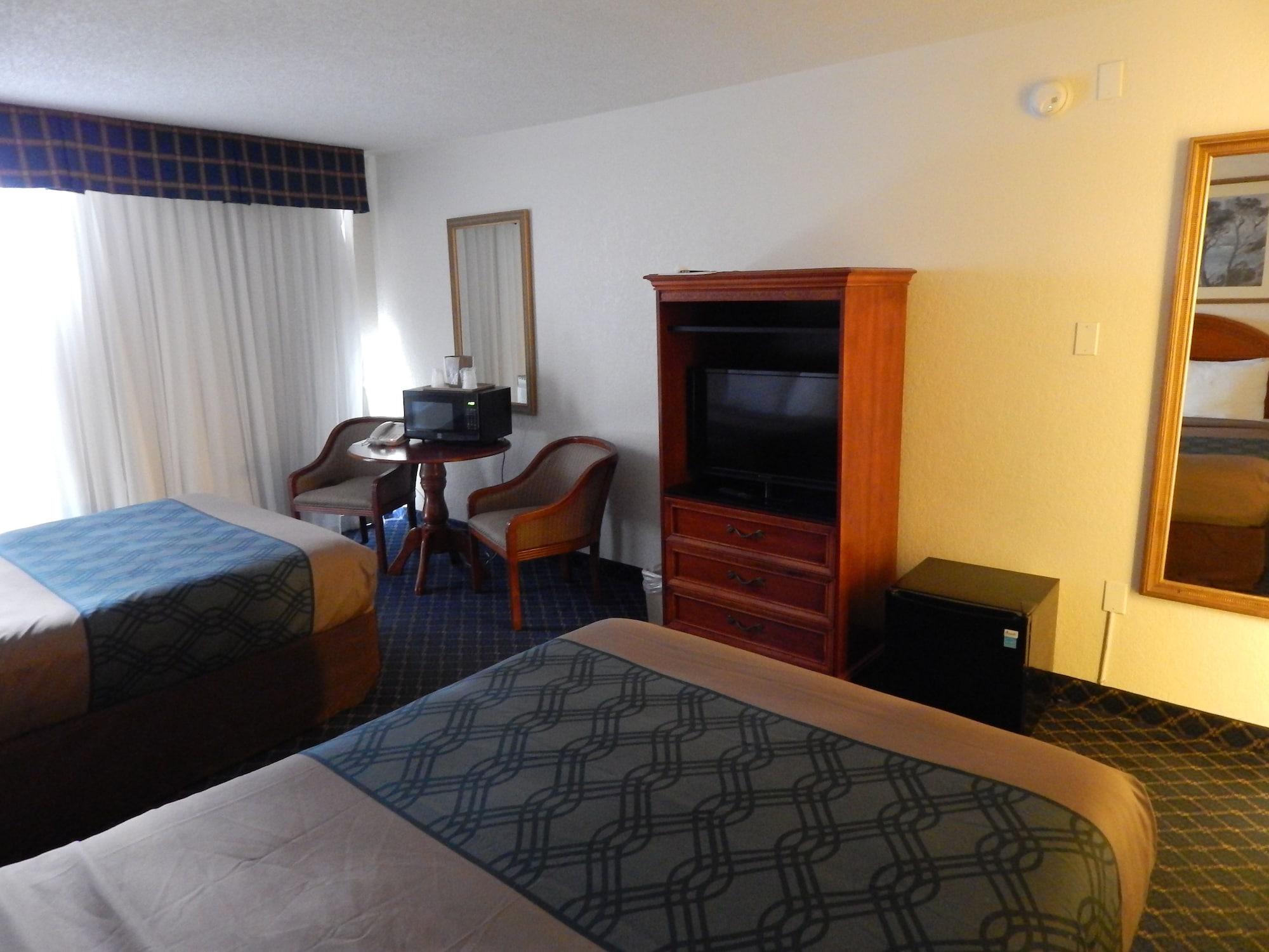 North Miami Gardens & (adults Only) North Miami Beach