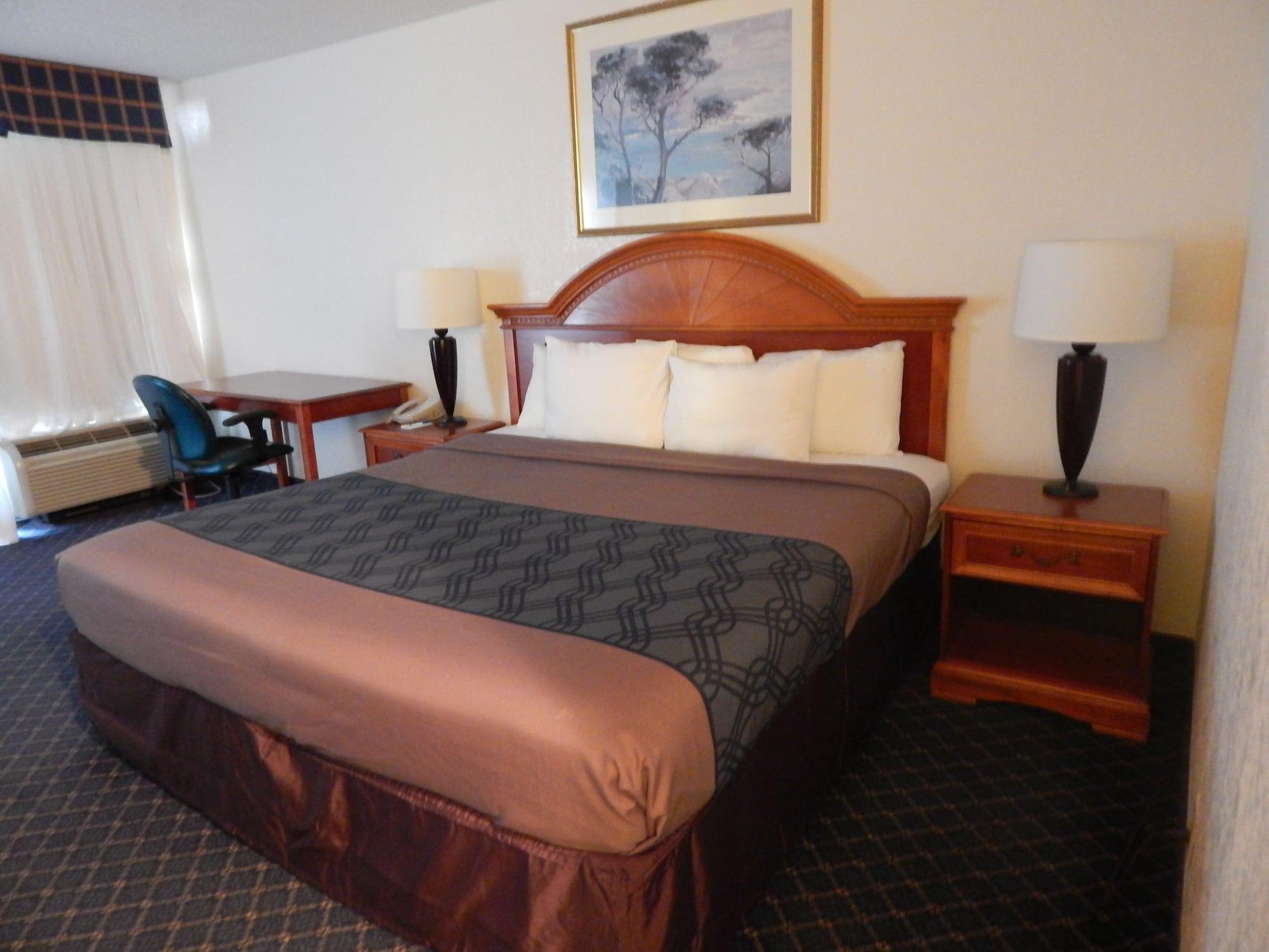 Hotel North Miami Gardens & (adults Only)
