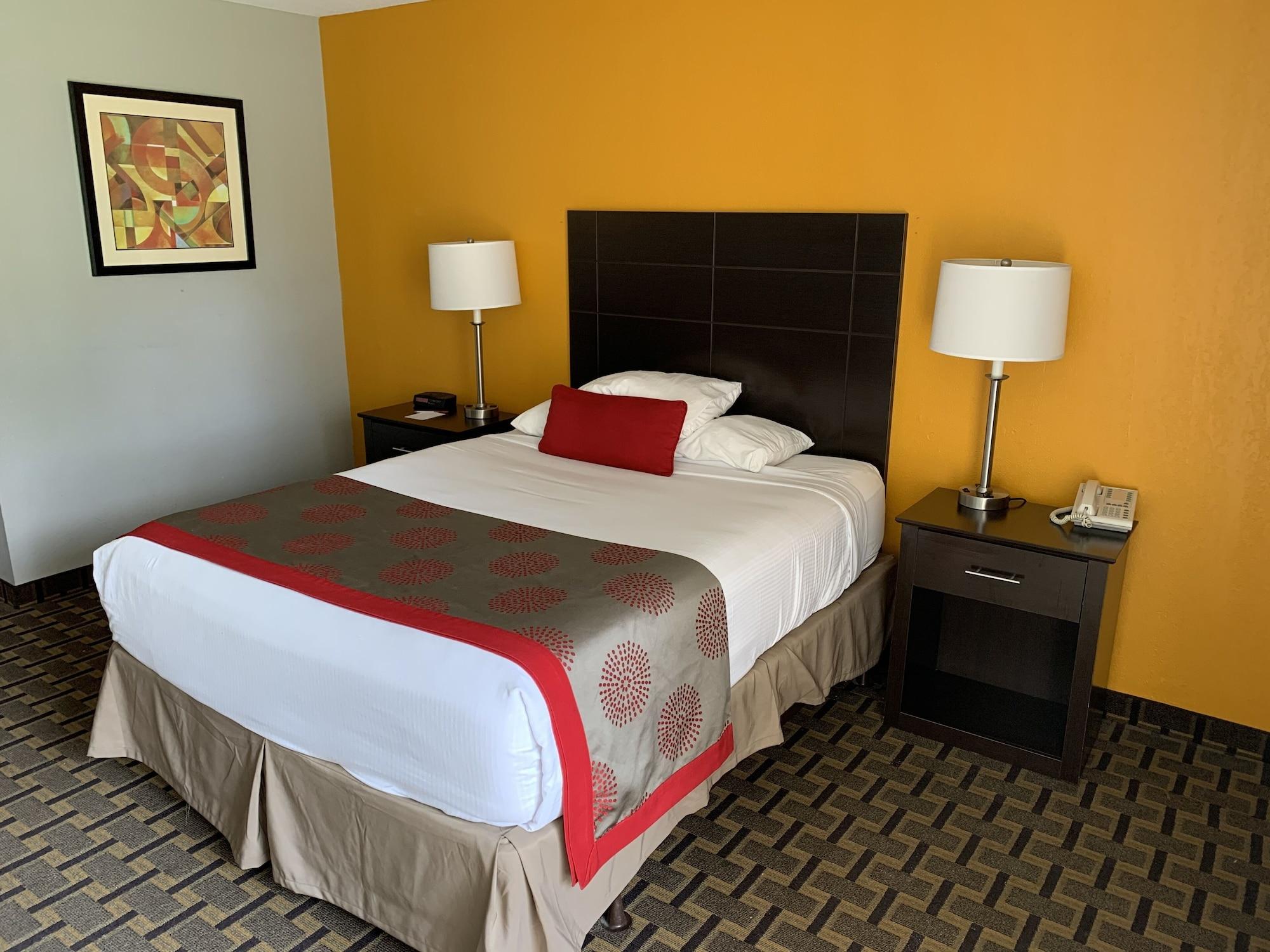 Ramada By Wyndham Orlando South Hotel 3*