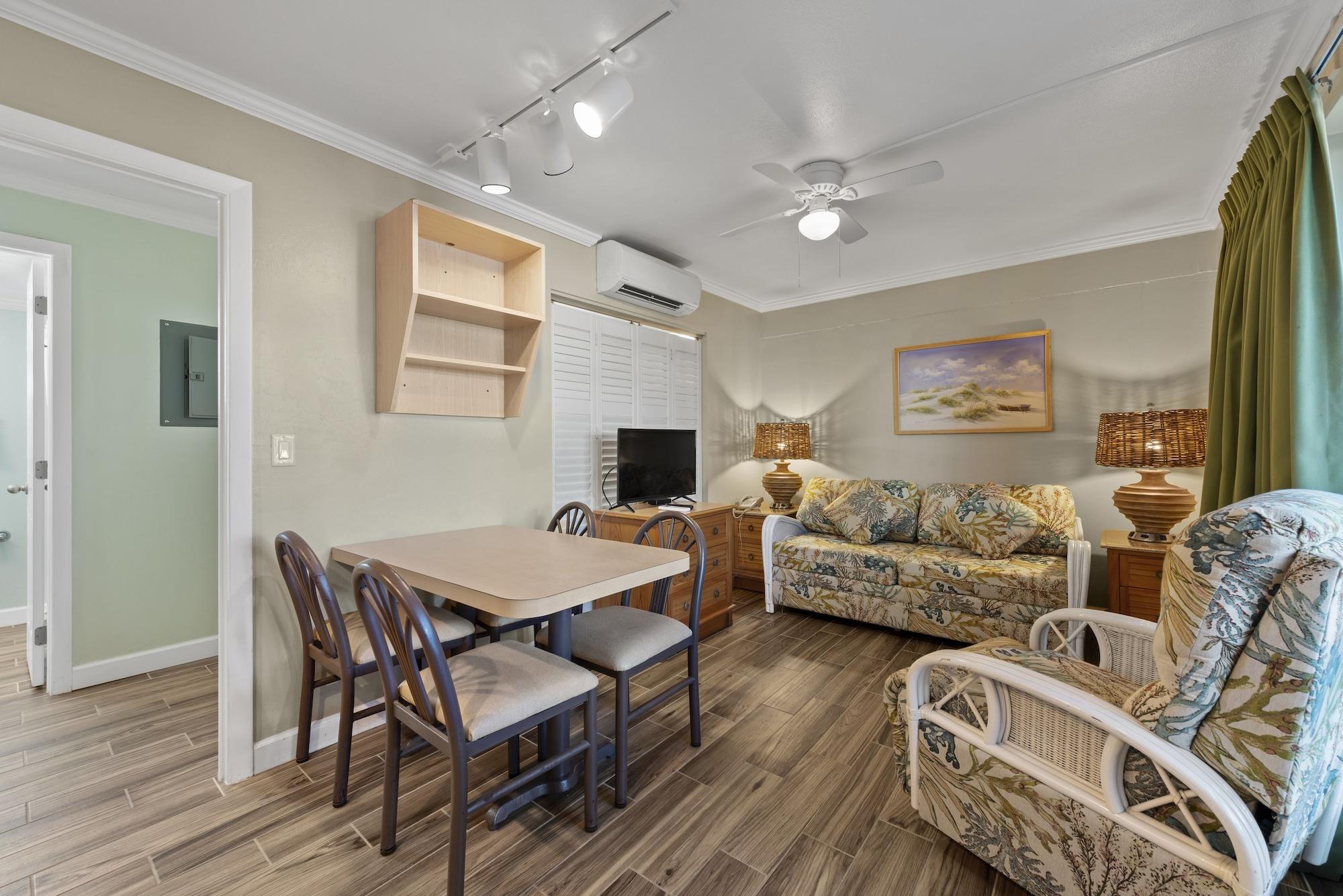 Caribbean Club Resort 2*