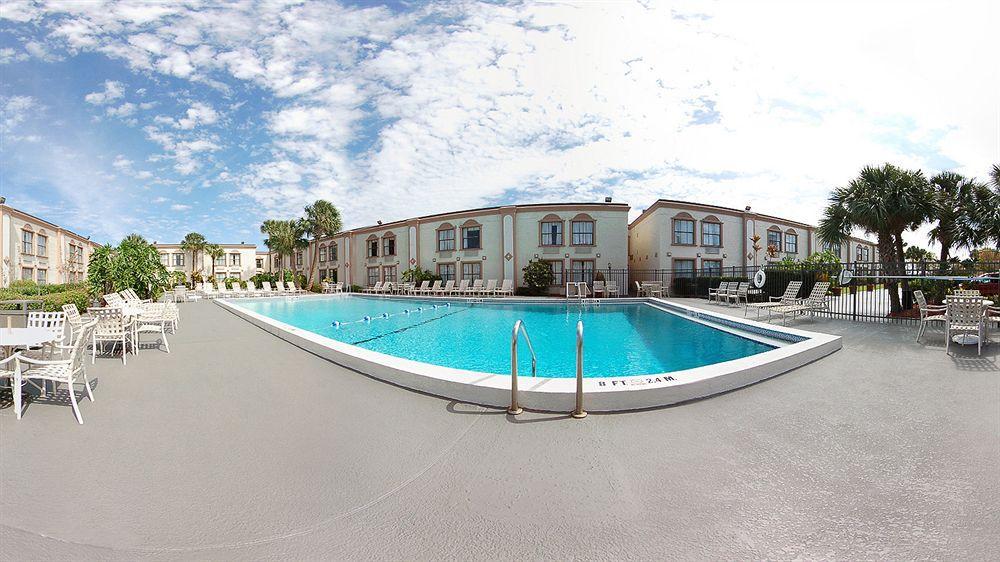 Hotel La Quinta By Wyndham International Drive North 3*