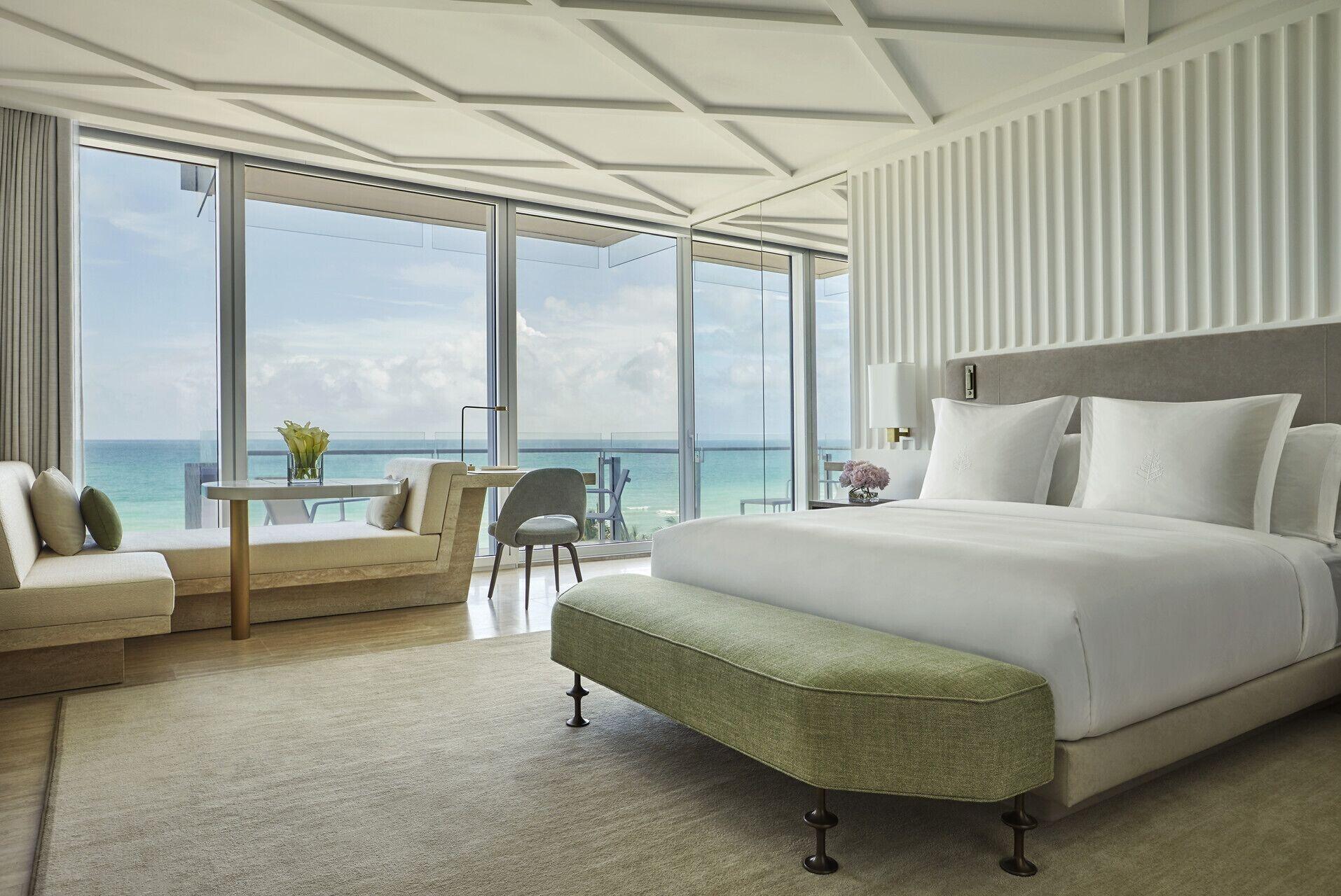 Four Seasons At The Surf Club Surfside