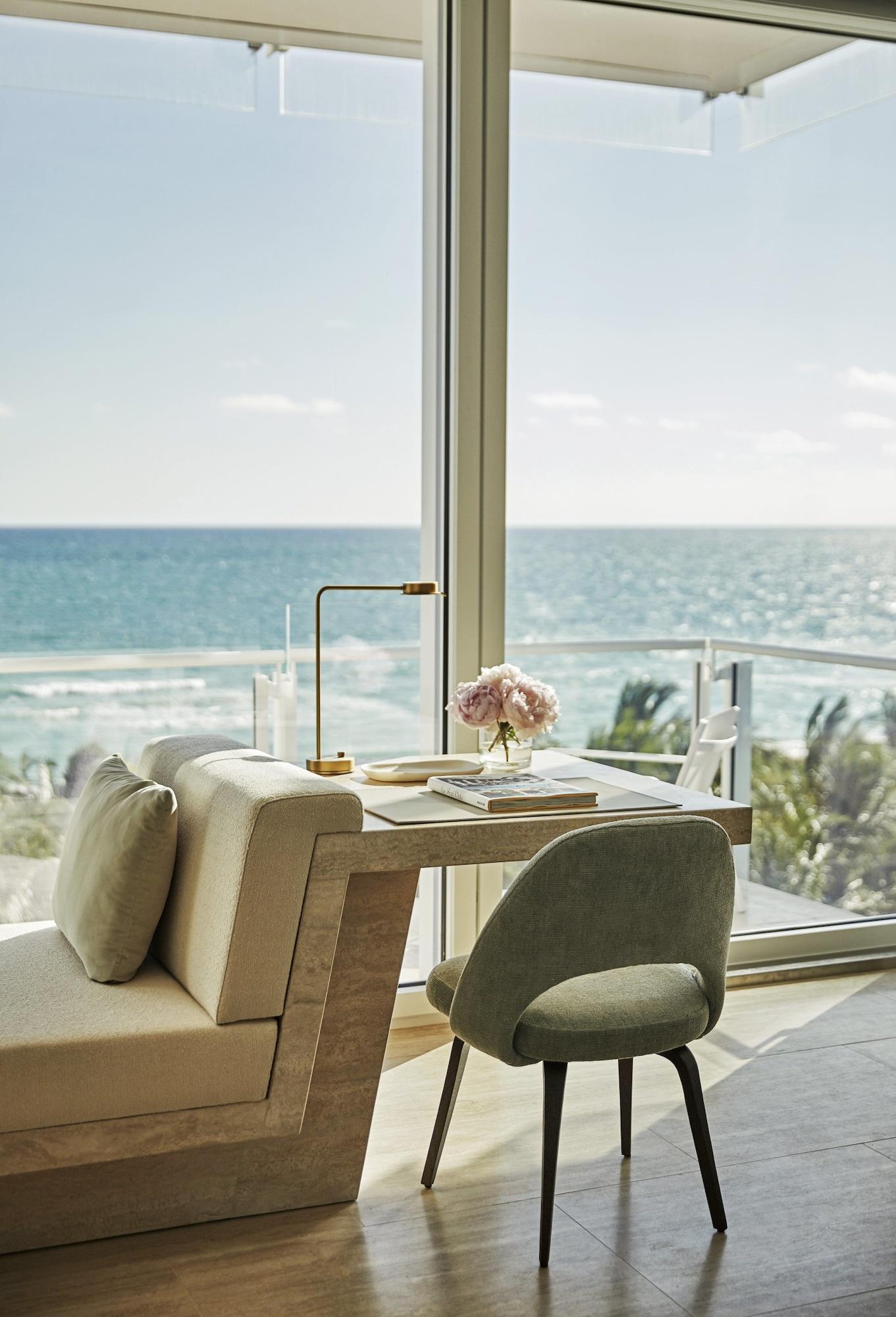 Four Seasons At The Surf Club Hotel Surfside