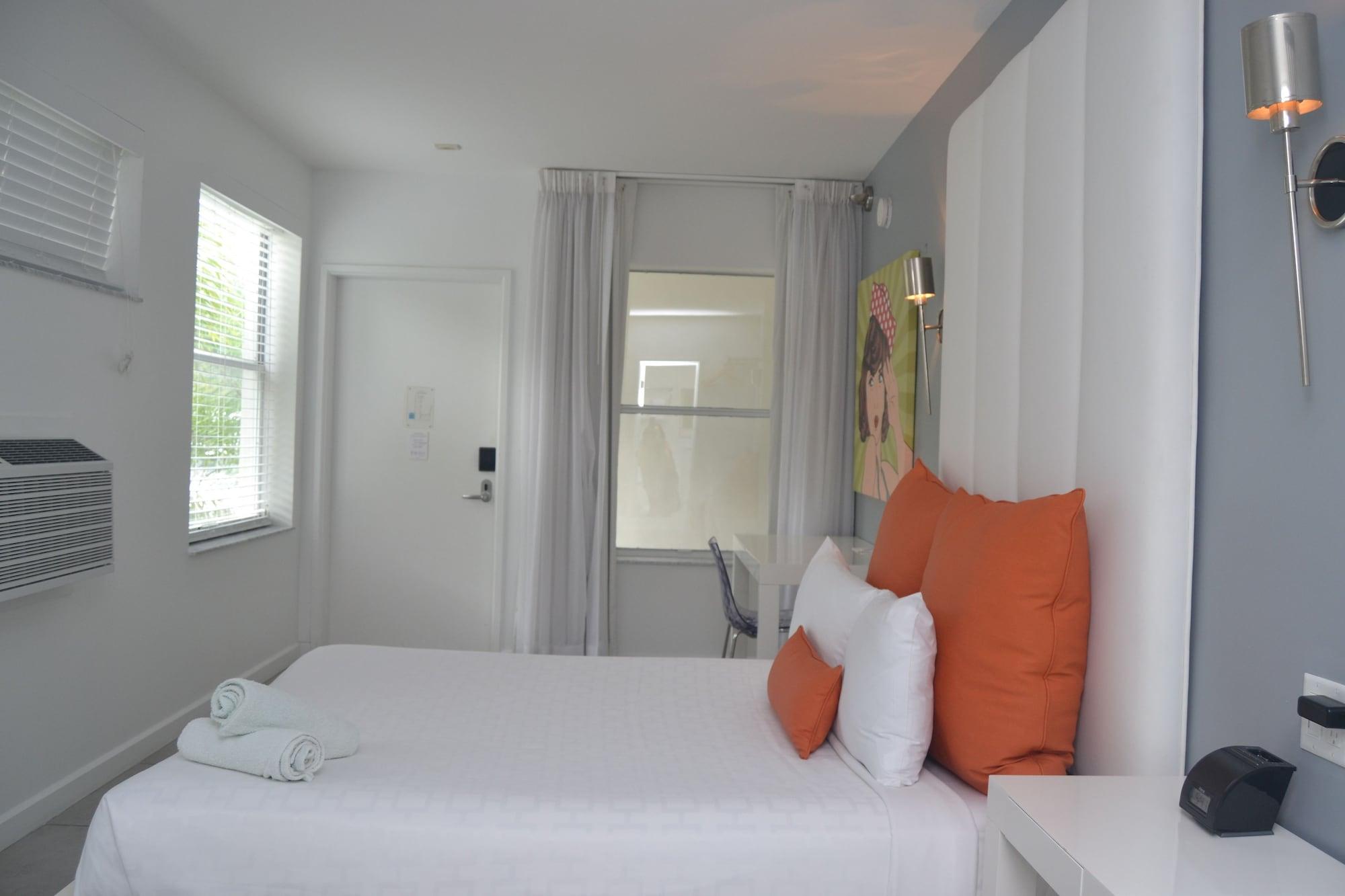Hotel Royal Palms &