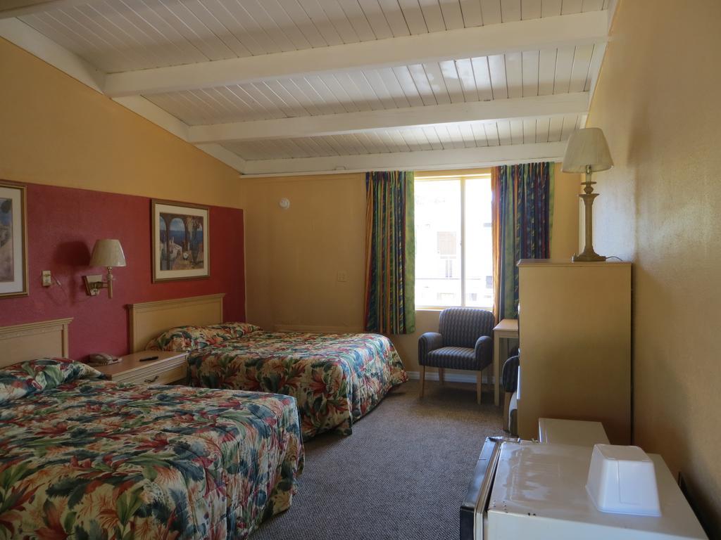 Motel Host Daytona