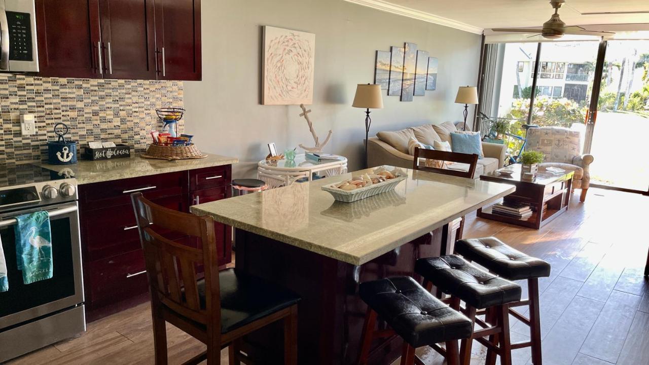 Excellent Front Community, Golf Course, Tennis, Sunny Weather Year Round! * Fort Pierce