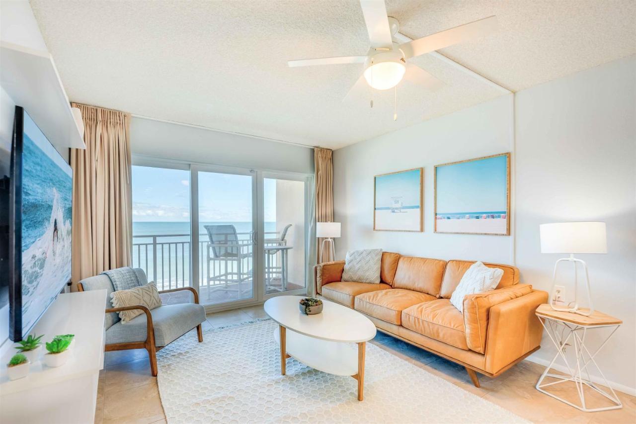 Paradise Club - Oceanfront And Penthouse Aparthotel