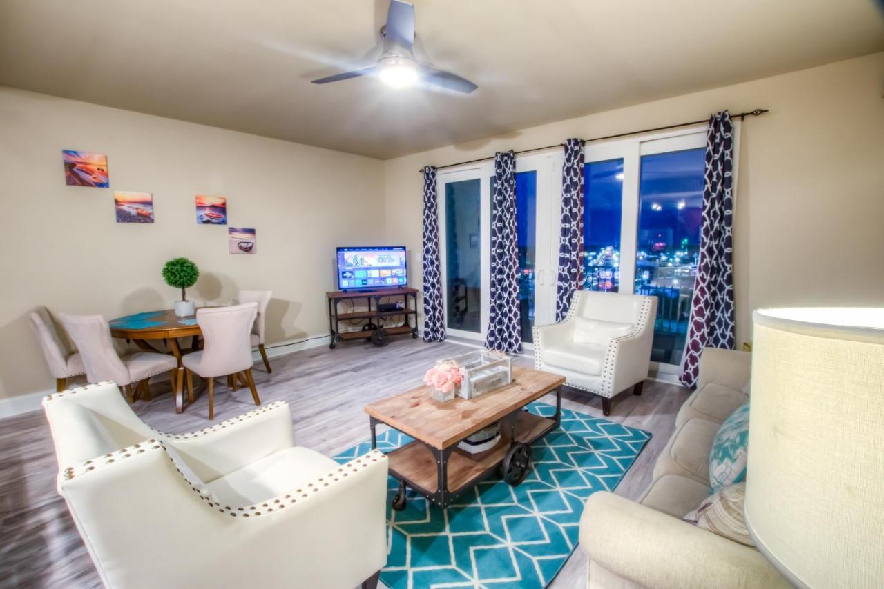 Holiday home Laketown Wharf 1035 By Aneliya