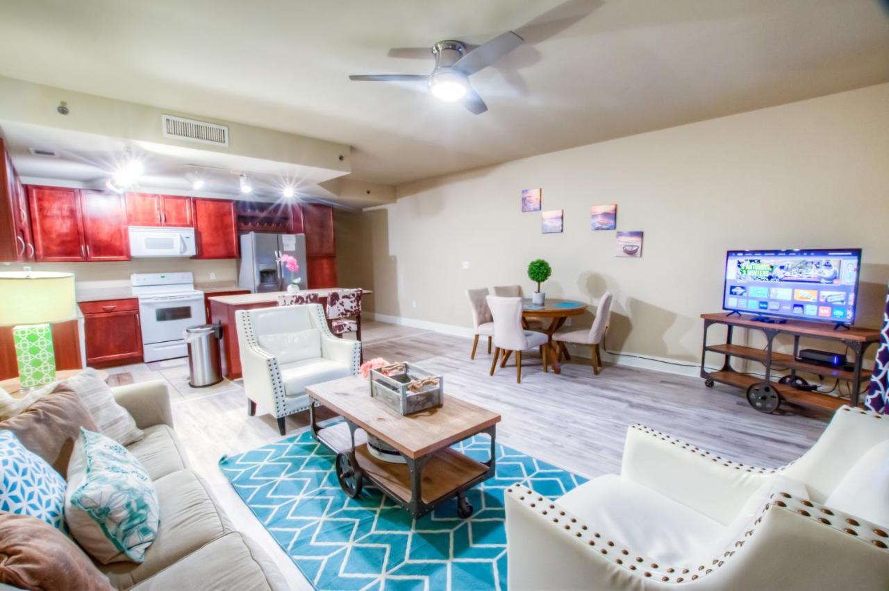 Laketown Wharf 1035 By Aneliya Holiday home *