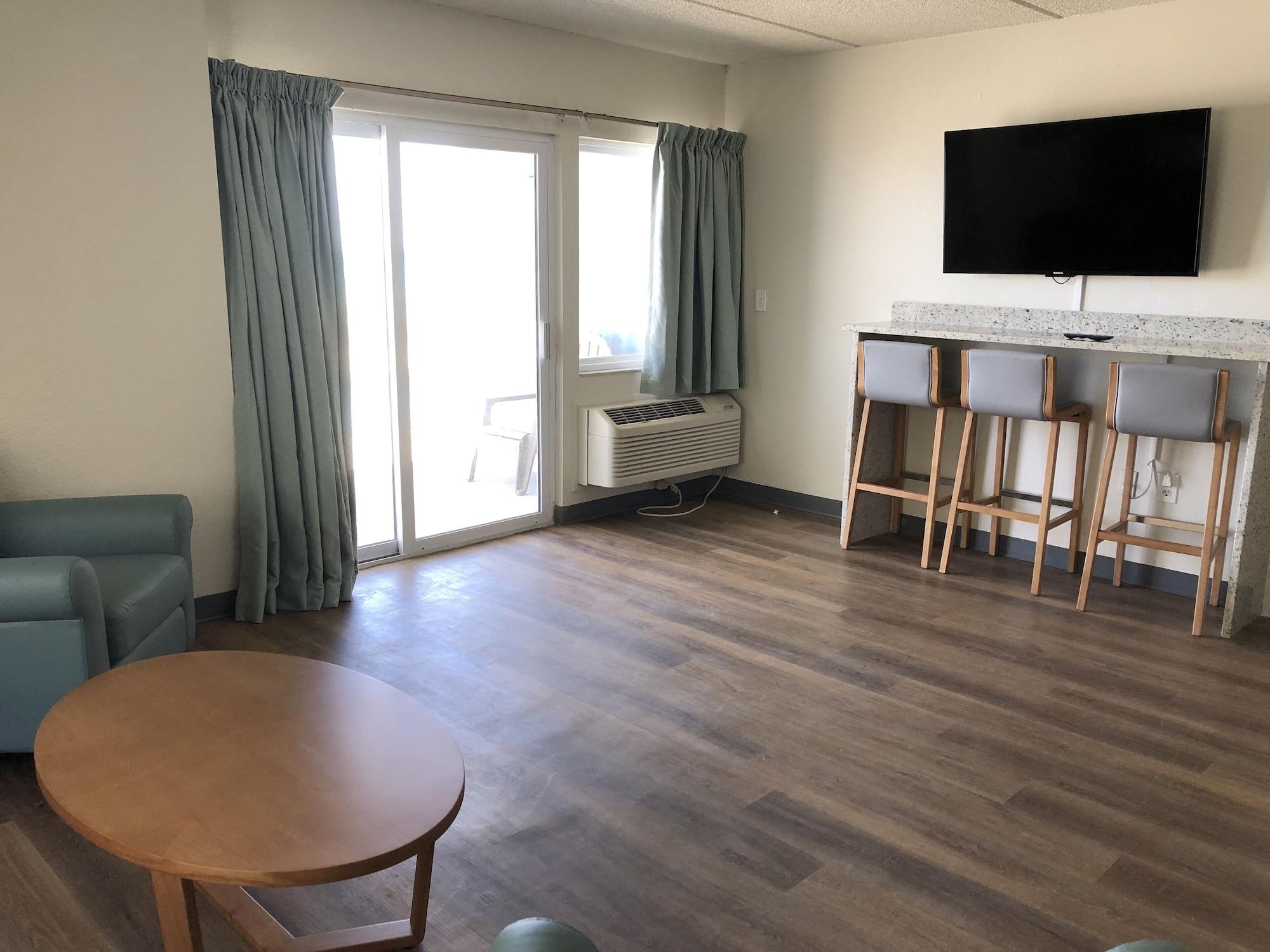Hotel Sugar Sands Beachfront Hotel, A By The Sea