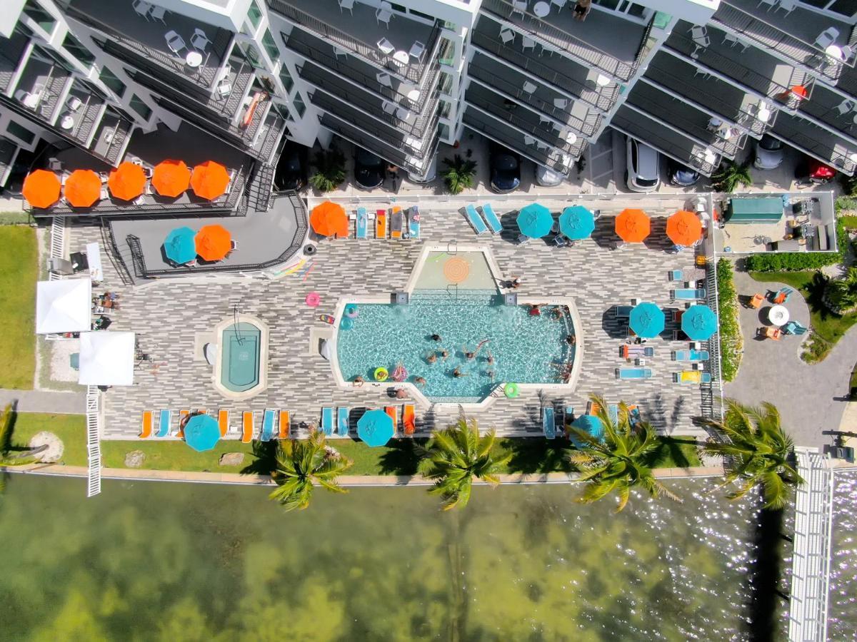 Fusion Waterfront Resort 3*