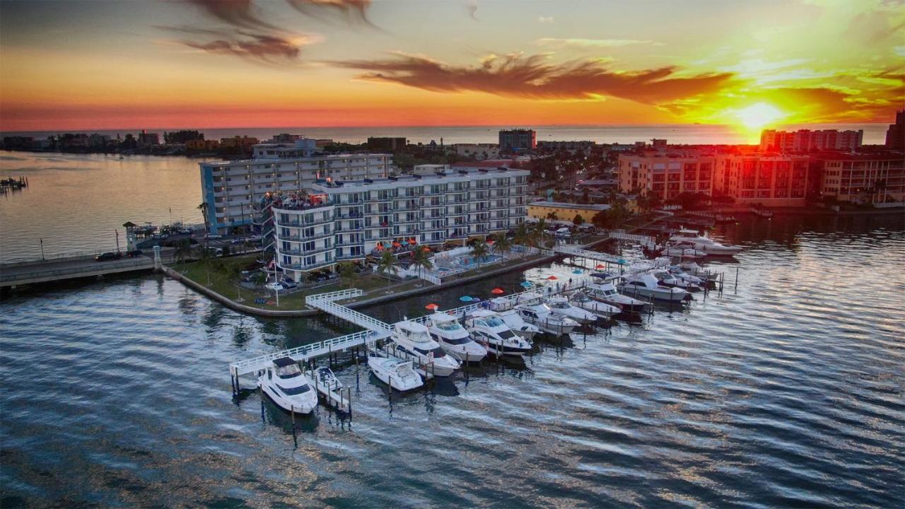 Resort Fusion Waterfront