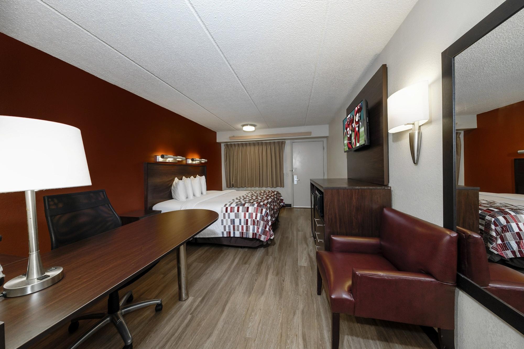 Motel Red Roof - Brandon