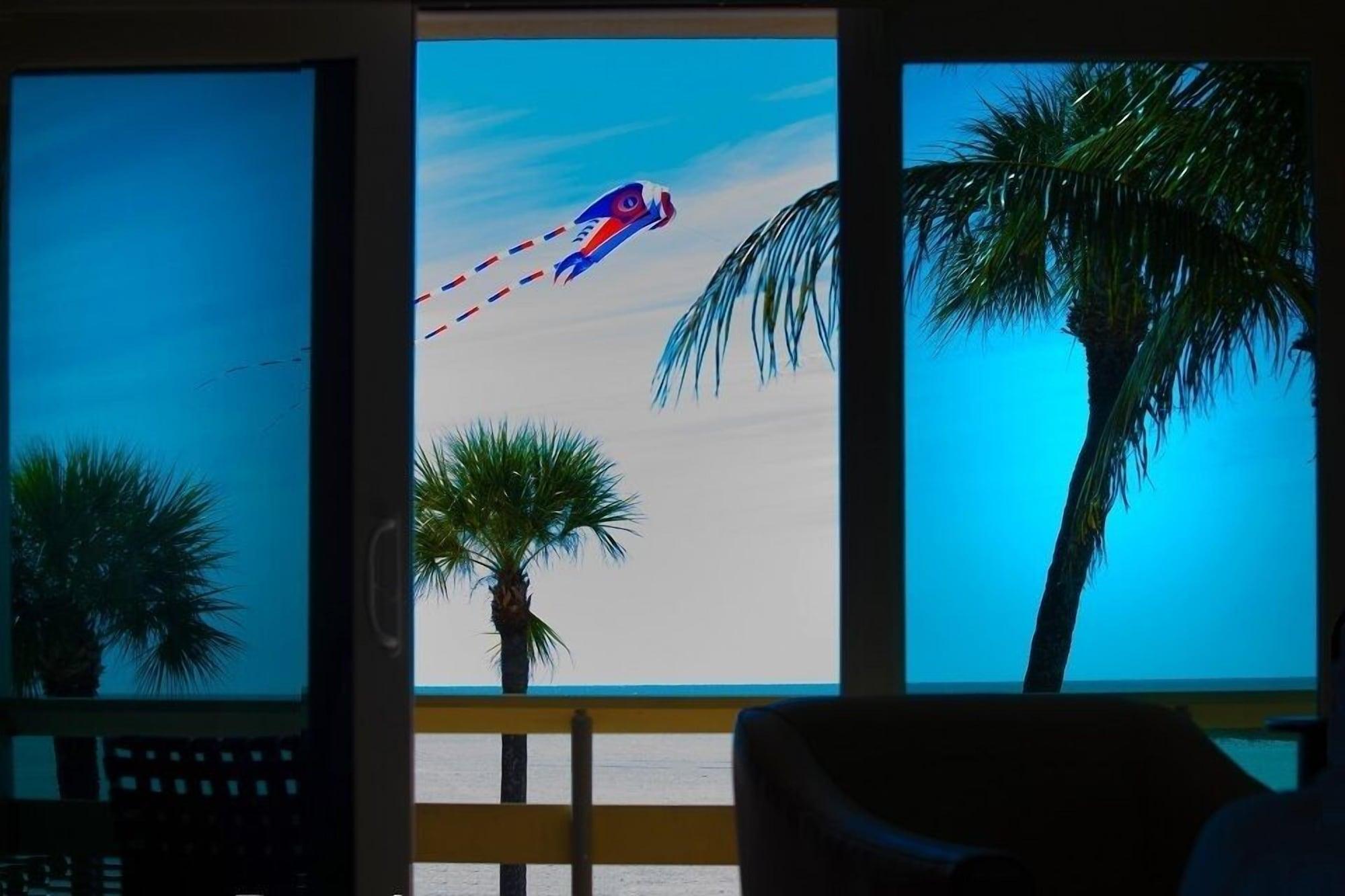 Thunderbird Hotel Treasure Island