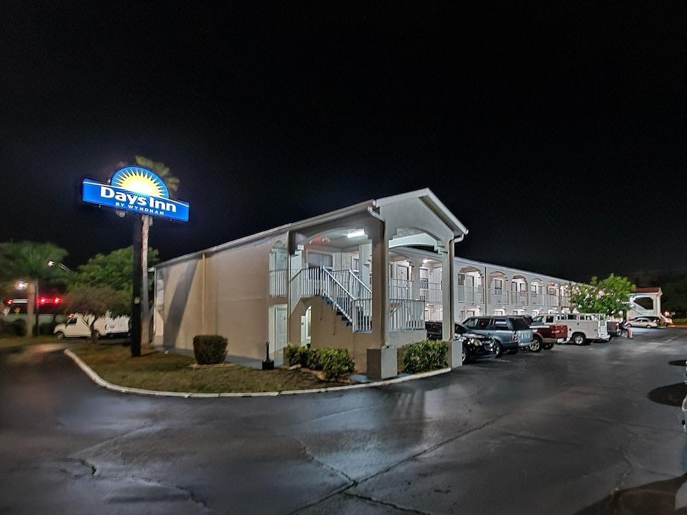 Days By Wyndham I-75 Hotel Bradenton