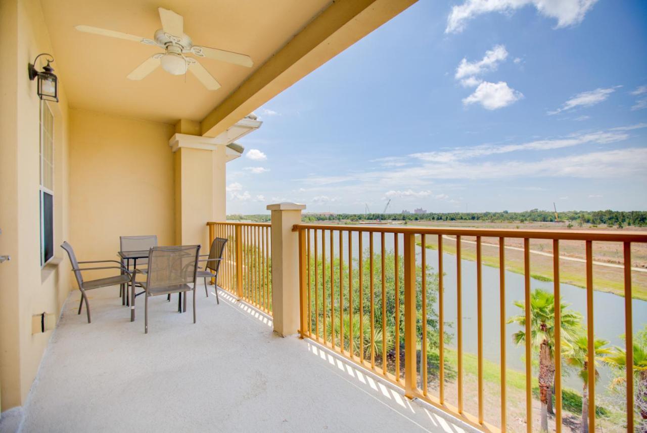 Top-floor Luxurious Lakeview * Orlando