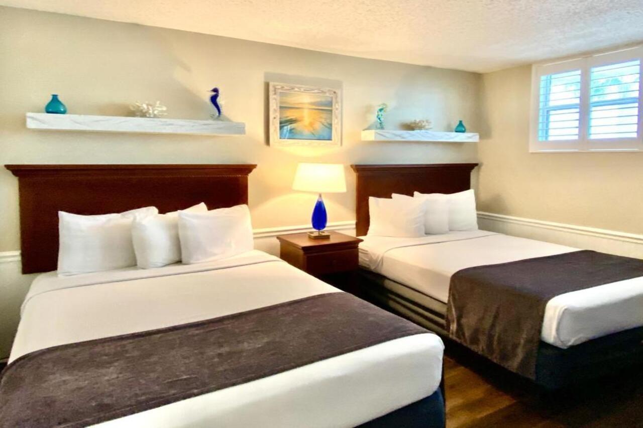Thunderbird Hotel