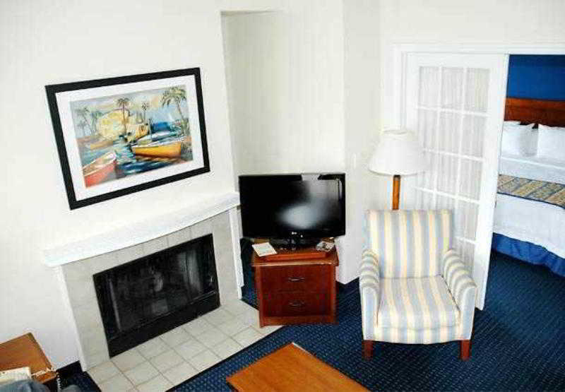 & Miami Airport West 3* Doral