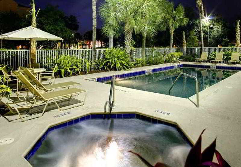Hotel Fairfield & By Marriott