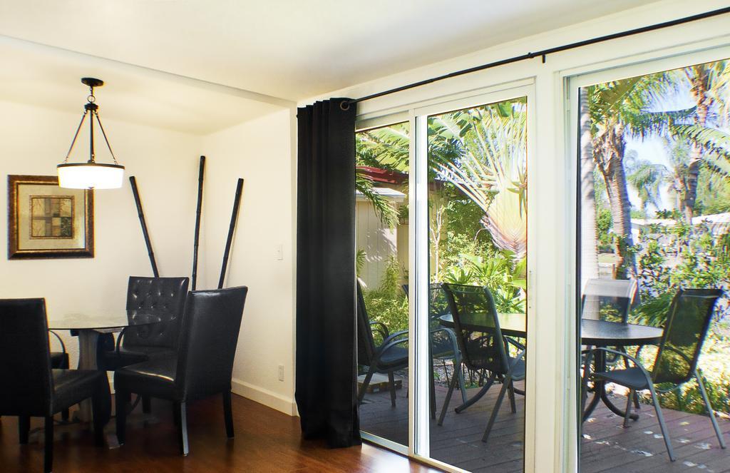 The Cabanas Guesthouse & Spa - Gay Resort Catering To Gay Men 4* Oakland Park