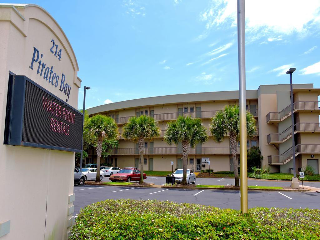 Hotel Pirates Bay Guest Chambers And Marina Fort Walton Beach