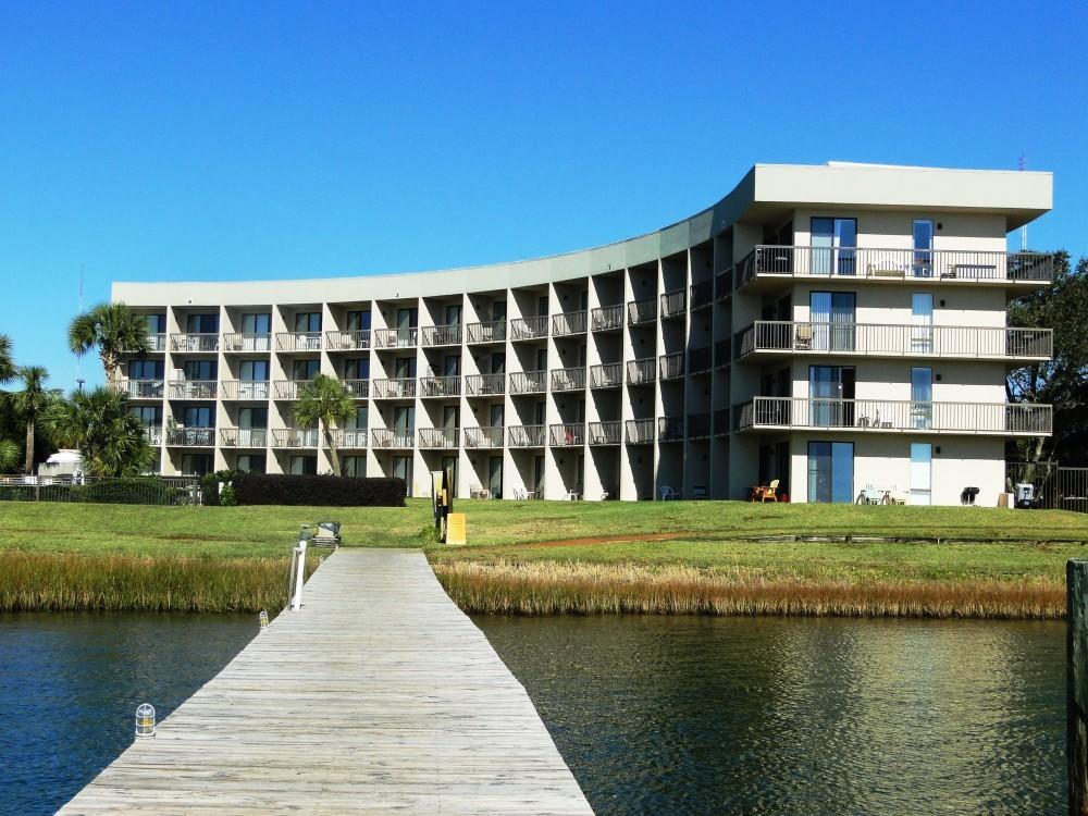 Pirates Bay Guest Chambers And Marina Hotel Fort Walton Beach