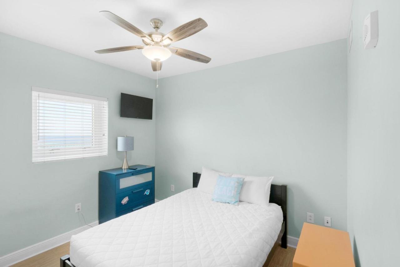 Holiday home Sterling Breeze 1401 *