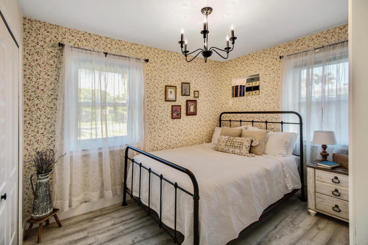 Villa Private Heated Pool Oasis Pet-friendly Retreat Short Or Long Sleeps 2-8 Ppl Pompano Beach