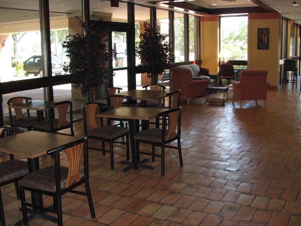 Rest And Relax Motel