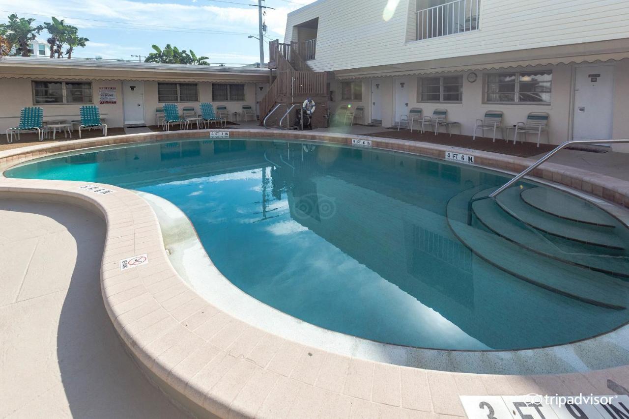 Hotel Shell