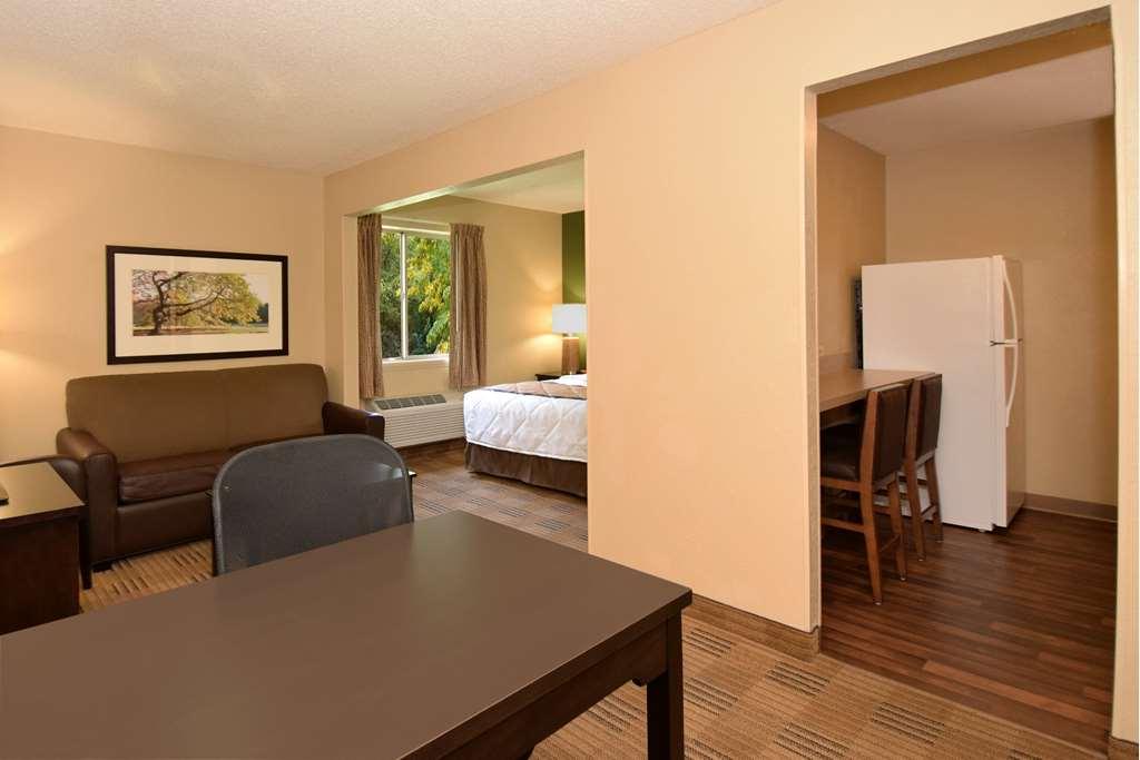 Hotel Candlewood Southpoint