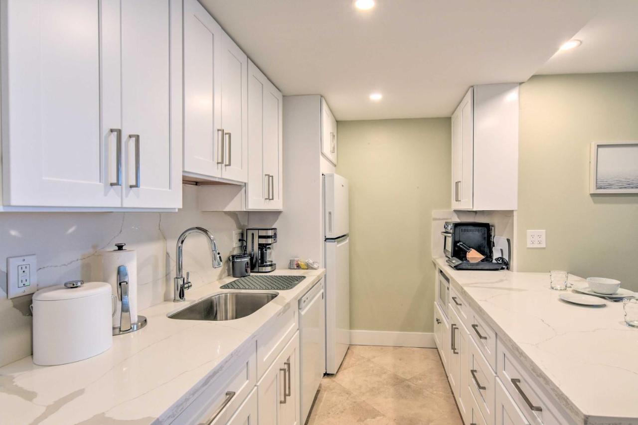 Apartment Oceanfront Luxury Renovated Getaway! Fort Lauderdale