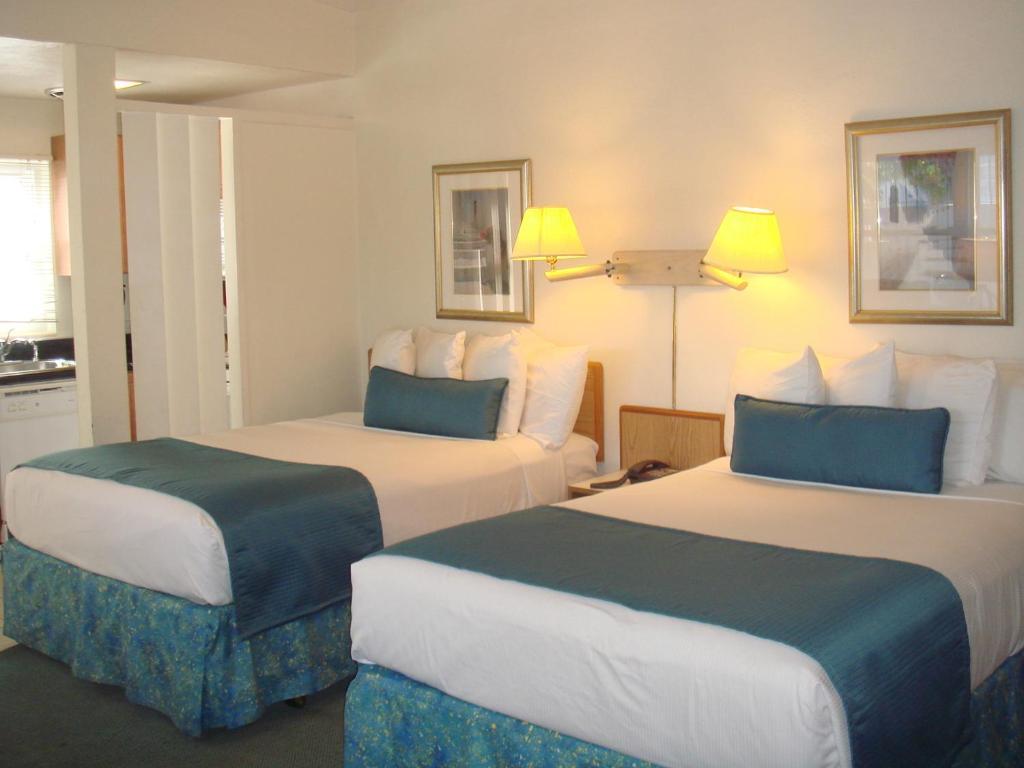 Hotel Shell