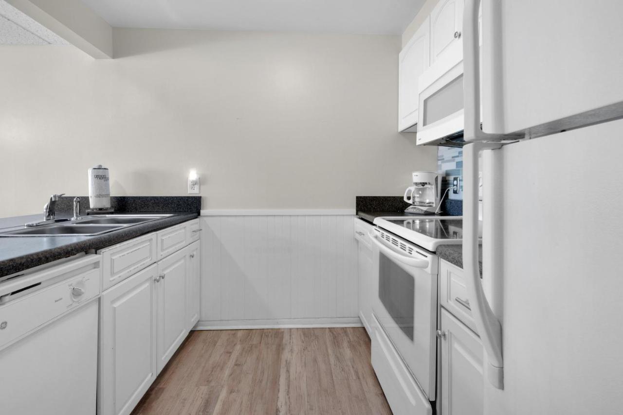 Windward 203 At Edgewater Aparthotel