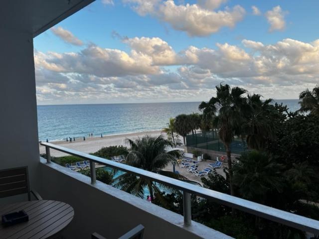 Ocean Manor Tiki Sunset Retreat Hotel 4*