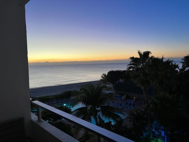Ocean Manor Tiki Sunset Retreat 4*
