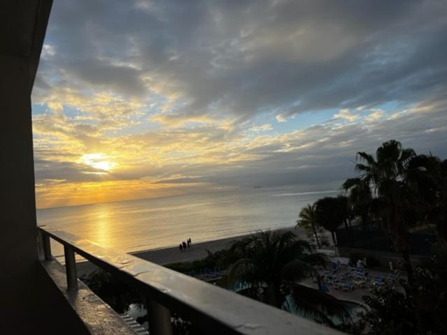 Ocean Manor Tiki Sunset Retreat 4* Lauderdale-by-the-Sea