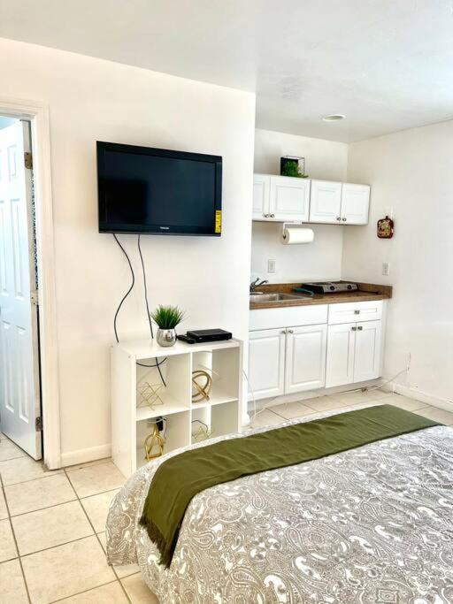Apartment Oasis At Unit 6- Sleep 2 *